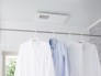 「浴室暖房乾燥機」は梅雨や花粉の時期、雨の日の洗濯物の乾燥に重宝します。寒い冬も入浴前の暖房運転で快適なバスタイムを♪
