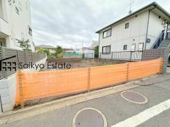 全3区画の土地販売です!参考プラン・参考間取りもございます!18帖以上の広々としたリビングに居室が4部屋のゆとりある間取りとなっております!建物価格1600万円より承ります。