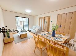 家族が集い、楽しい会話と美味しいごはん。何気ない家族団らんの時間が幸せに感じられる、そんな空間になりそうです。