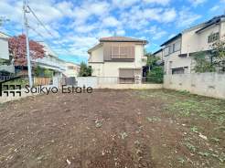 京王線「千歳烏山」駅徒歩20分!小田急線「祖師ヶ谷大蔵」駅、「成城学園前」駅も徒歩利用可能です!「祖師ヶ谷大蔵駅へはバス便もございます。バスで約6分、バス停より停歩約7分となっております。