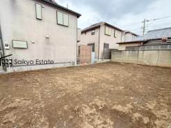 スーパーまで徒歩約9分、コンビニまで徒歩約4分など、周辺は商業施設が充実した暮らし便利な立地です!急なお買い物も安心です♪