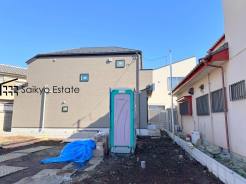 小学校まで徒歩約6分、中学校まで徒歩約8分でお子様が無理なく通える距離です。保育園まで徒歩約1分や幼稚園まで徒歩約4分など子育てファミリーには嬉しい環境です!