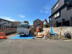 小・中学校、幼稚園や保育園などの教育施設が徒歩圏内、お子様を目の届く範囲で通学させることができ、家族に安心なロケーションです!