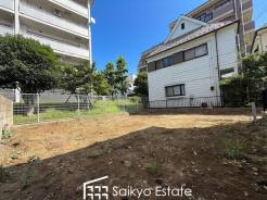 小学校まで徒歩約8分、中学校まで徒歩約13分でお子様が無理なく通える距離です。保育園や幼稚園も近くに多数あり、子育てファミリーには嬉しい環境です!