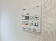 【浴室暖房換気乾燥機】