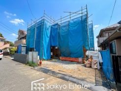 敷地面積ゆとりの37坪超!LDK広々16.25帖!6帖以上の居室が3部屋!7.5帖の主寝室にはWIC完備!玄関には大容量のSIC付き♪