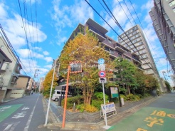 新宿区市谷甲良町