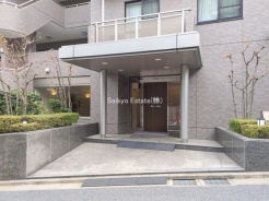 新宿区市谷左内町