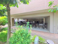 三鷹市下連雀8丁目