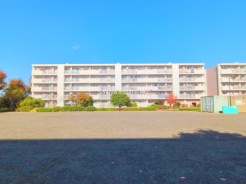 調布市染地3丁目