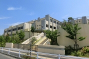 稲城市立南山小学校