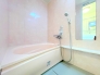 一日の疲れを癒すための心地よいバスタイムを演出する浴室はゆとりあるサイズを採用。保温機能付き！■ハイネス国立■　