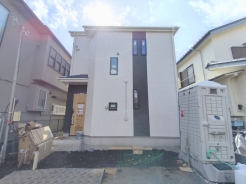 住みやすさと利便性を兼ね備えた立地。高い住宅性能を備えた安心で暮らしやすい住まいです。
■調布市深大寺北町 新築一戸建て■