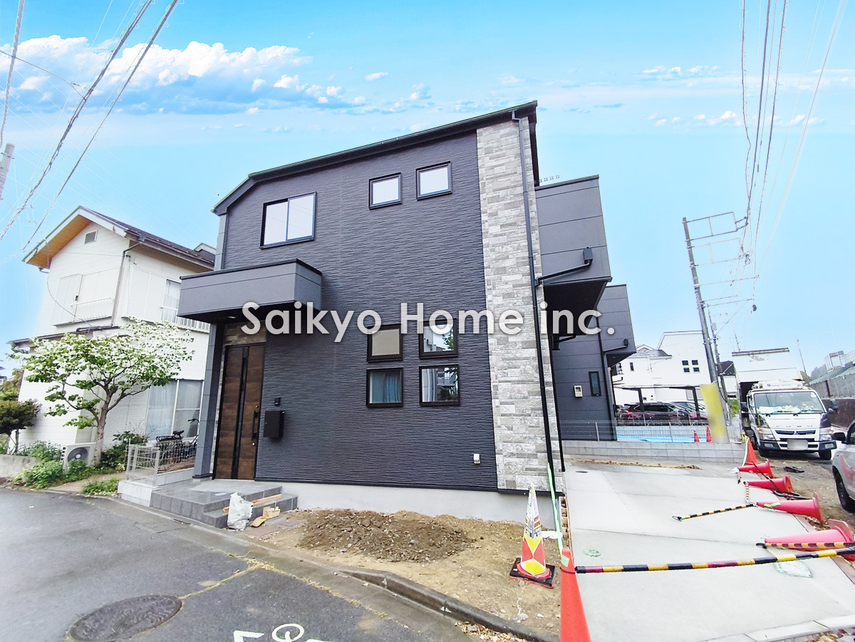 角地ならではの開放感があり、採光・通風に優れています。■府中市小柳町2　新築一戸建て■