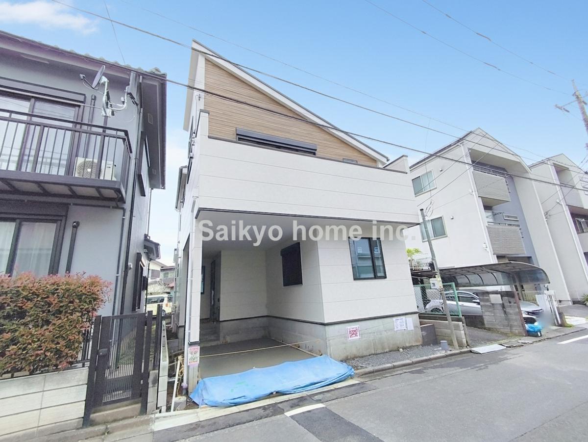 スーパーやコンビニなど買い物施設が徒歩圏内。住みやすさと利便性を兼ね備えた環境です。
■八王子市北野町　新築一戸建て■
